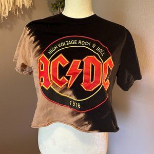 S/M forever 21 ACDC crop